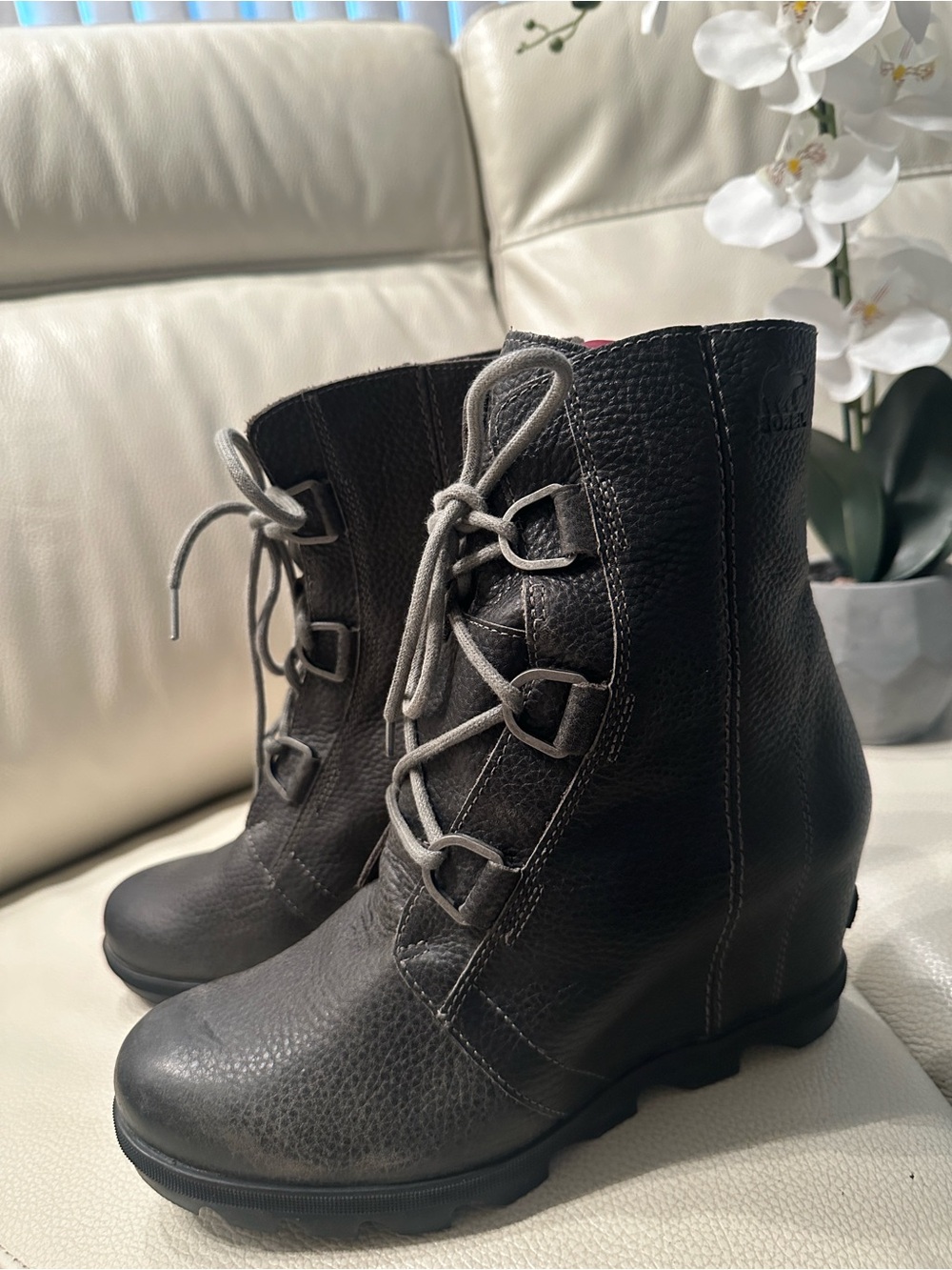 Sorel Women's Lace-Up Wedge Ankle Boots in Charcoal Gray